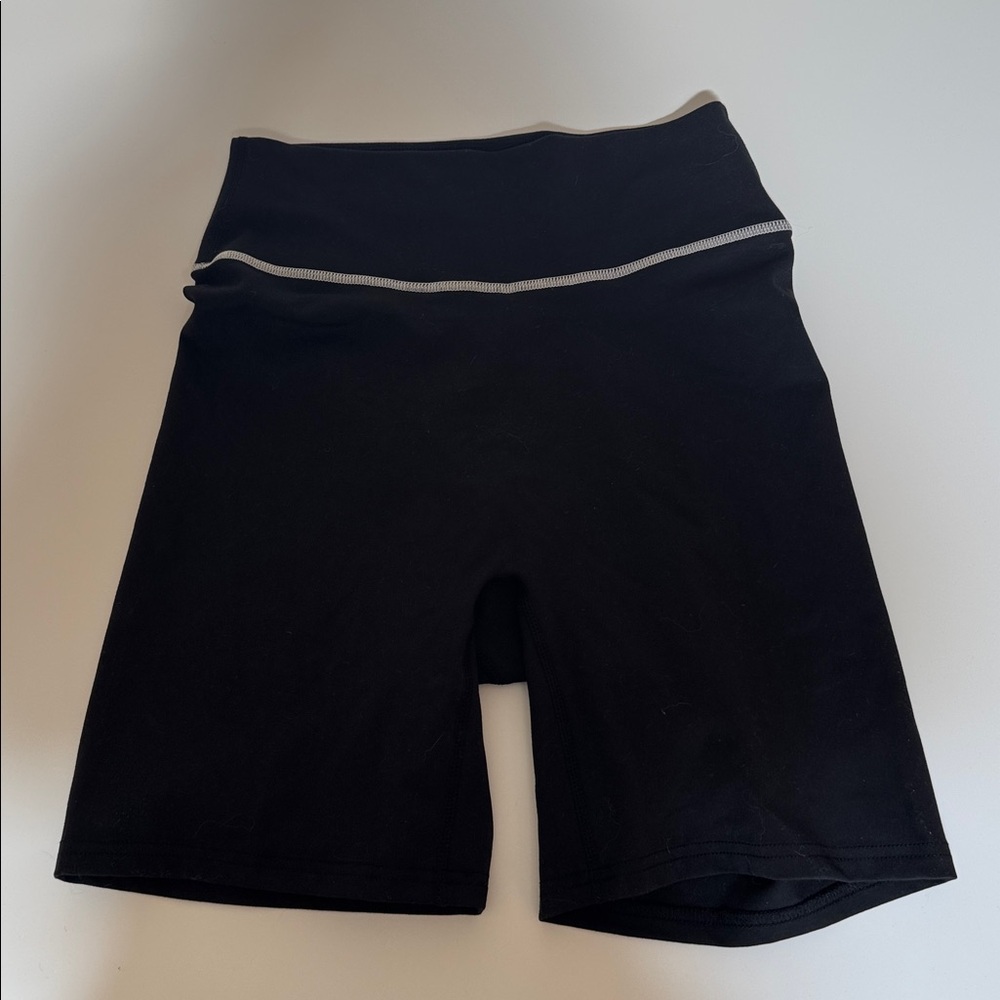 437 shorts - Picture 2 of 4